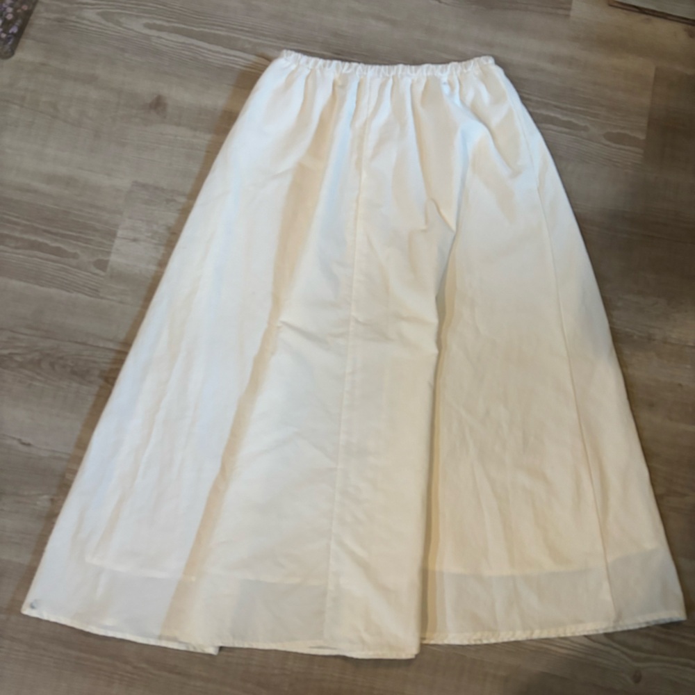 White / Cream Maxi Skirt - Picture 2 of 2